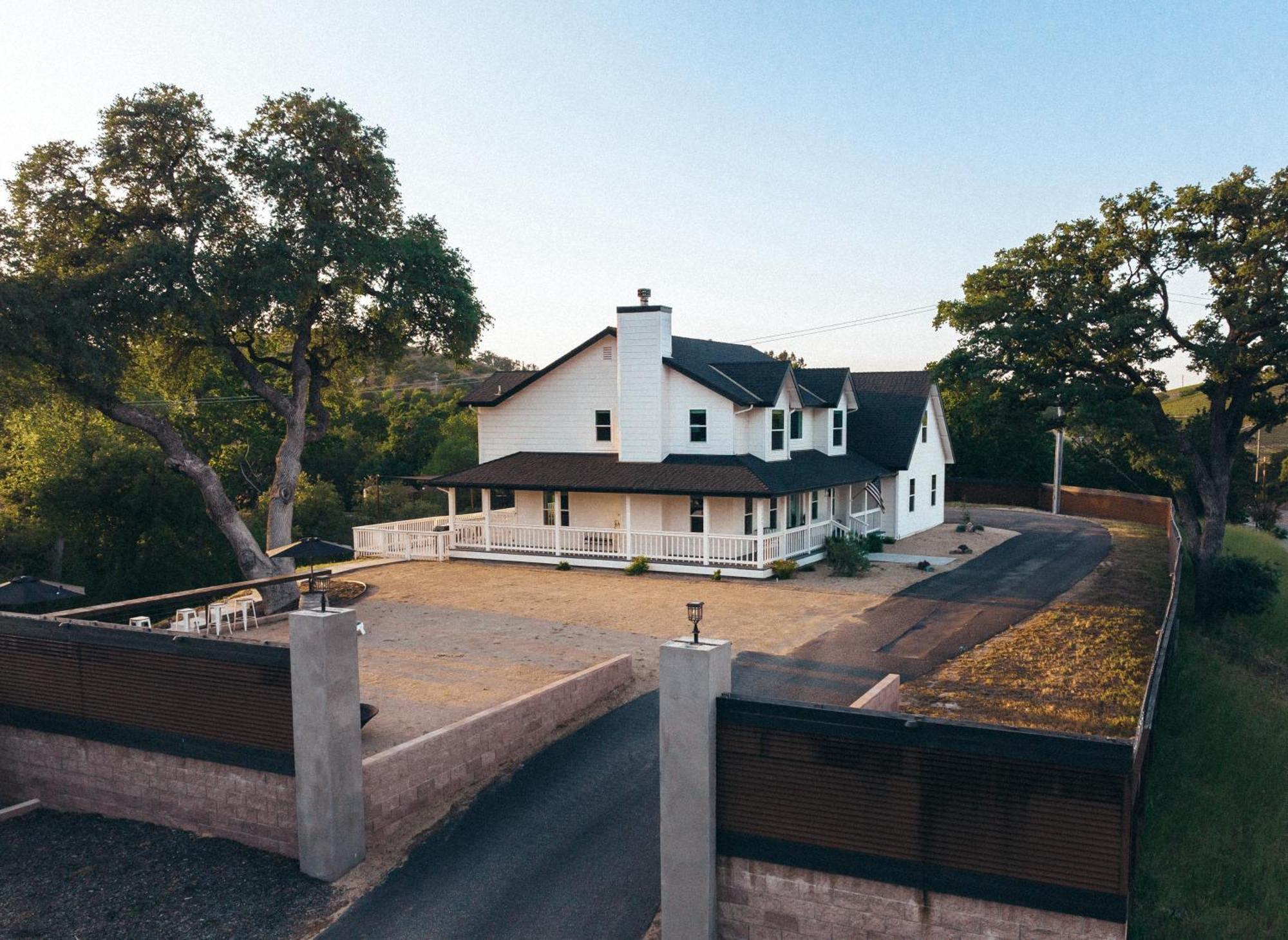 Wine Country Modern Farmhouse With Heated Pool, Hot Tub, Cybertruck Paso Robles Zewnętrze zdjęcie